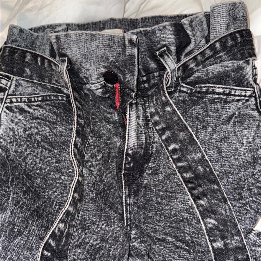 Stylish Alice and Olivia Black Acid Wash Jeans